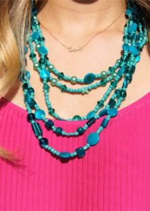 Bijoux turquoise pour habiller fuchsia