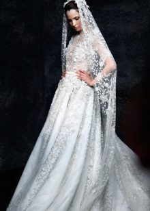 Ralph & Russo esküvői ruha