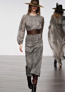 Bottes pour une robe tricotée
