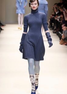 Robe tricotée à manches