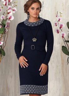 Robe d'hiver en maille avec col