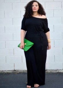 Longue robe noire pour obèses