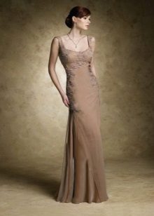 Robe marron clair