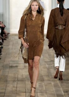 Robe en daim marron