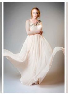Robes pour les femmes enceintes lors d'un mariage