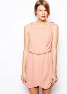 Robe pêche pour peau claire