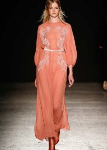 Robe de pêche de longueur moyenne