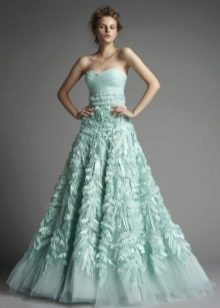 robe à la menthe avec une jupe multicouche