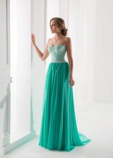Robe de menthe au sol