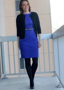 Collants noirs chauds pour une robe dans un style professionnel