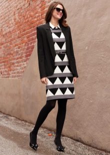 Collants kapron noirs pour une robe style business