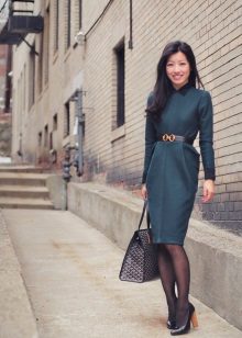 Robe de bureau vert foncé