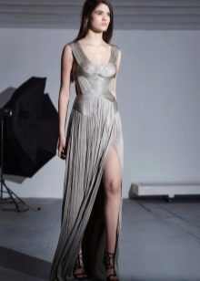 Robe Grise Grise Fendue