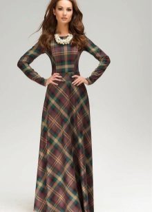 Robe longue à manches longues