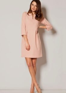 Robe rose décontractée à manches