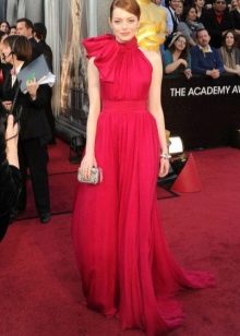 Robe fuchsia avec une épaule