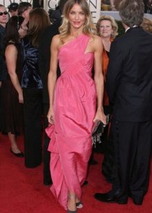 Robe rose Cameron Diaz