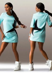 Robe de sport bleue