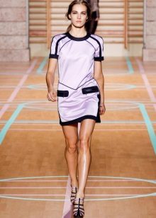Robe de sport pour une promenade