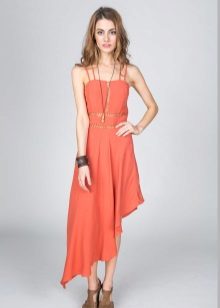 Robe asymétrique en terre cuite de longueur moyenne