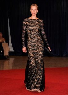 Robe de soirée en guipure