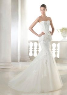 Robe de mariée en guipure