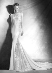 Robe de mariée avec empiècements en guipure