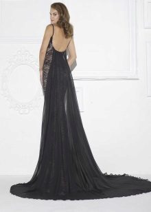 Robe noire en guipure avec dos ouvert