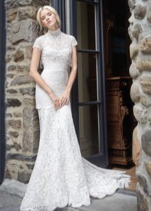 Robe de mariée de guipure fermée