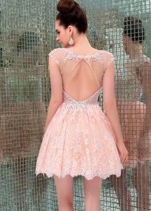 Magnifique robe de guipure