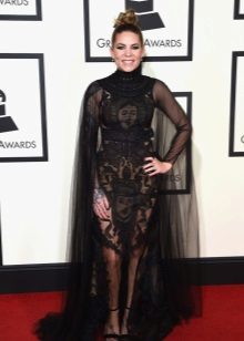 Grammy - 2016 ruha meztelenül