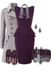 Robe violette et accessoires pour lui pour le type de couleur Light Summer