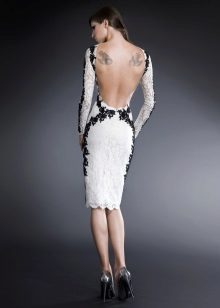 Robe en dentelle à dos ouvert blanc