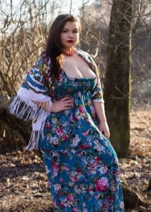 Robe avec ornement floral pour plein