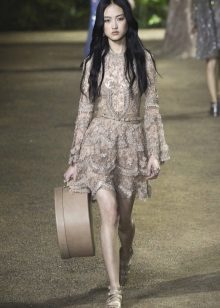 Elie Saab 2016 tavaszi-nyári rövid ruha, hosszú ujjú