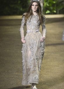 Elie Saab tavaszi-nyári 2016 csipke padló ruha