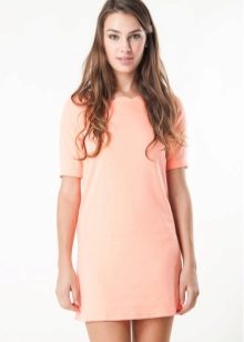 Robe en polyester d'entretien