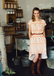 Robe asymétrique à base de style folklorique