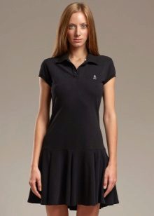 Robe polo noire avec jupe