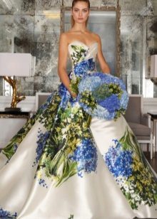 Robe colorée à la mode avec un corset