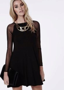 Bijoux pour une robe à manche raglan