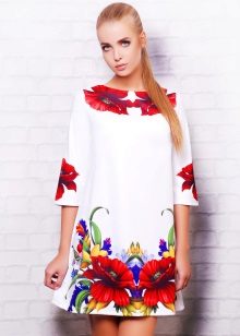 A-line robe à manches 3/4 avec des fleurs