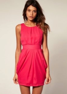 Tulipe robe à encolure ronde