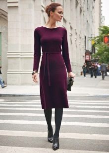Robe mi-longue en laine bordeaux