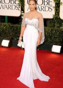 Robe longue blanche à taille haute