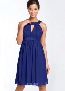 Robe taille haute à encolure