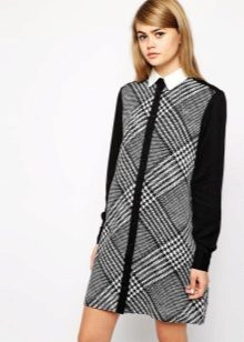 Robe squirt noire et blanche à col blanc et manches longues noires