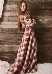 Robe longue à carreaux rouge