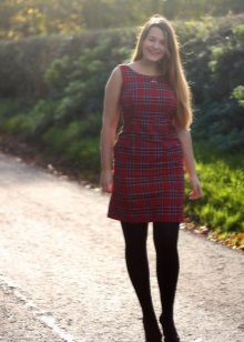 Robe à carreaux rouge pour femmes obèses