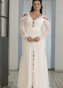 Belle robe longue blanche pour la pleine